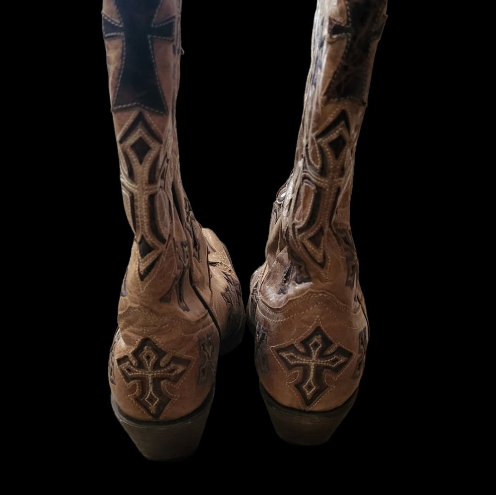 Coral distressed brown cross boots size 7.5 m